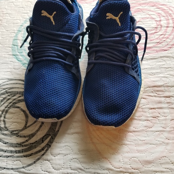 Puma - Picture 3 of 3